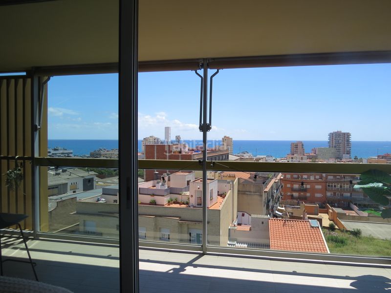 Foto b827e527-529f-4b6f-bc52-b9c026eeec3d. Àtic amb calefacció aparcament piscina a El Palau - Escorxador Mataró