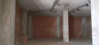 Lloguer Local Comercial a Carrer amics del corpus 17. Frente nuevo campo mestalla