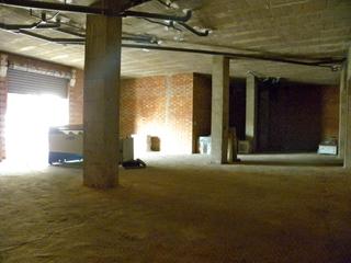 Rent Business premise in Carrer amics del corpus 17. Frente nuevo campo mestalla