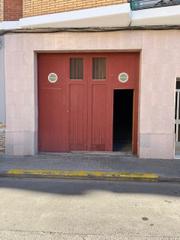 Local Comercial en Carrer d'ador 33. Venta de local de 140m2 en castellar