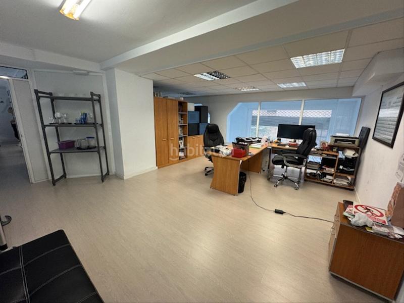 Foto 51092e46-1814-4967-a2e5-ad539e1aa4e8. Local comercial venta local junto hospital la salut en Valencia