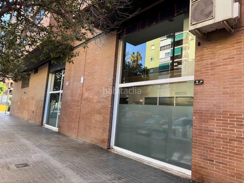 Foto 73dcf4a3-4a5f-4161-9f9c-b653d3e034d9. Local comercial venta local junto hospital la salut en Valencia