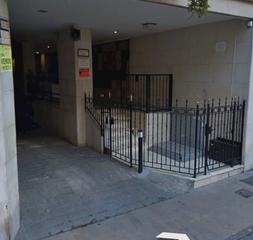 Lloguer Aparcament cotxe a Carrer de la puríssima 5. Alquiler garaje en ciutat vella