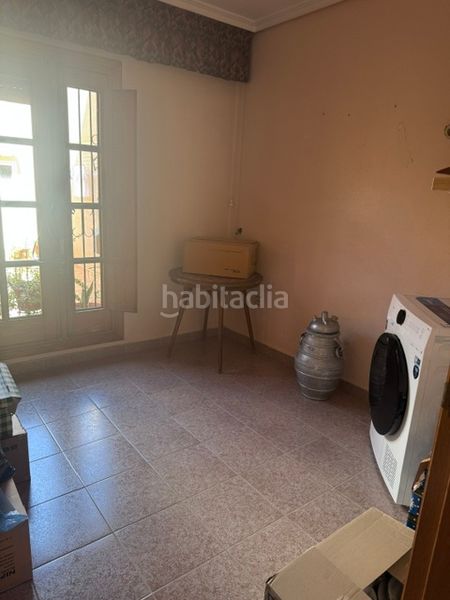 Foto 0dcd569b-53ce-4ae8-a7a4-267836aabe41. Casa adossada amb aparcament a El Castellar i l'Oliverar Valencia
