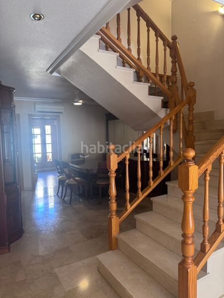 Foto b4e06b1f-f6b5-4a97-8c3a-5cfa61b557b7. Casa adossada amb aparcament a El Castellar i l'Oliverar Valencia