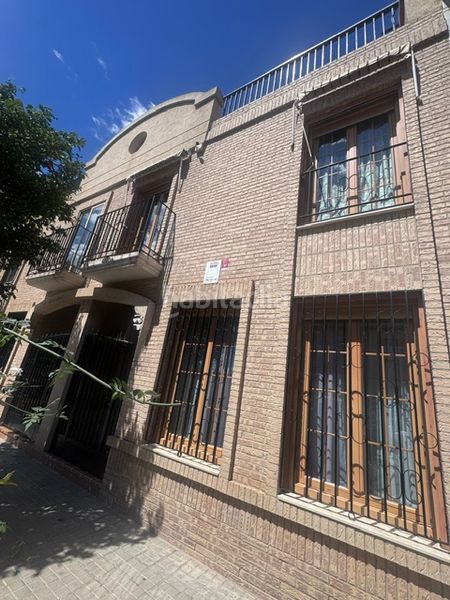 Foto b6839fd4-8ae0-4e3d-9d78-14289c0154a9. Casa adossada amb aparcament a El Castellar i l'Oliverar Valencia
