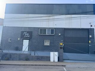 Location Bâtiment à usage industriel à Carrer ciutat d'onda 4. Alquiler nave fuente del jarro