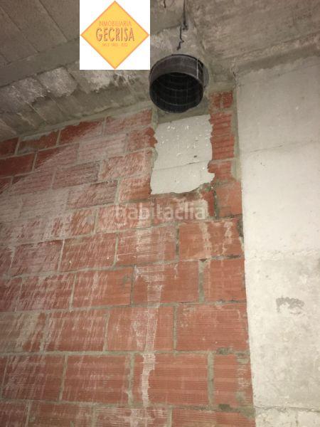Foto c6eb6210-f5ba-4f27-be34-b0a4a229834b. Alquiler local comercial  junto al metro godella en Burjassot