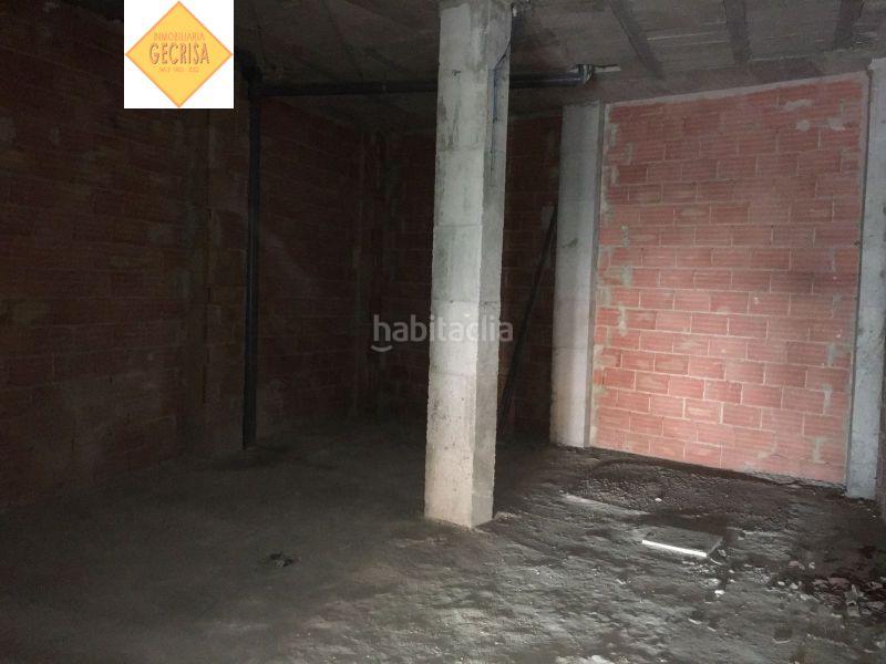Foto ec28940e-73b2-4b28-8d83-e2ce63da22af. Alquiler local comercial  junto al metro godella en Burjassot