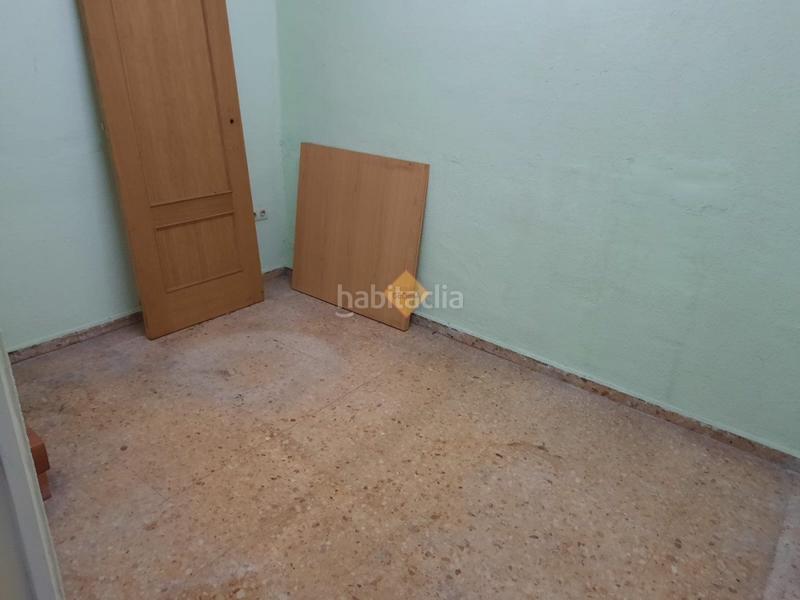 Foto 3c0b95b6-8df3-45bb-bf8d-265c201587d0. Local comercial a Torrefiel Valencia