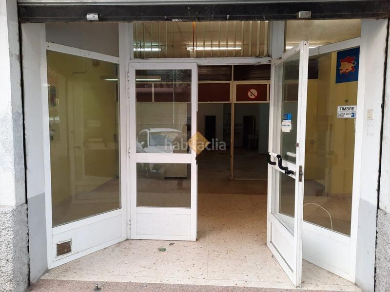 Foto b1108018-ab53-4f7f-acae-c7d6f678dd71. Local comercial a Torrefiel Valencia
