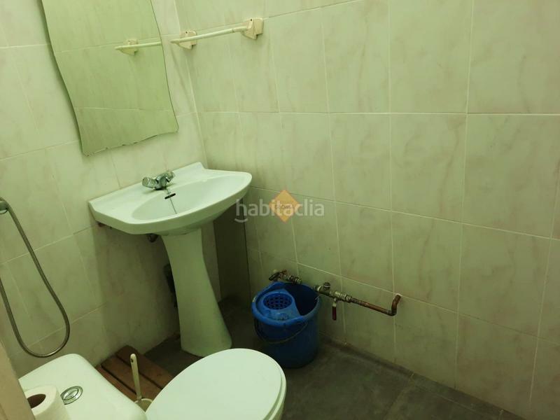 Foto baecfeb8-ed6e-4bd9-9c23-a269f2b9594c. Local comercial a Torrefiel Valencia