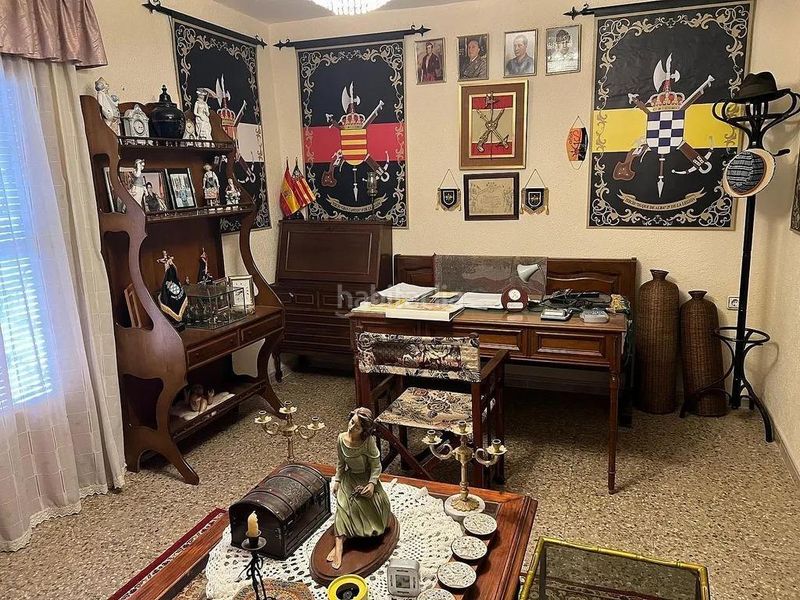 Foto 6fa3398c-c9b1-40f5-b9ec-34e40ec7dbe9. Casa amb aparcament a Marines