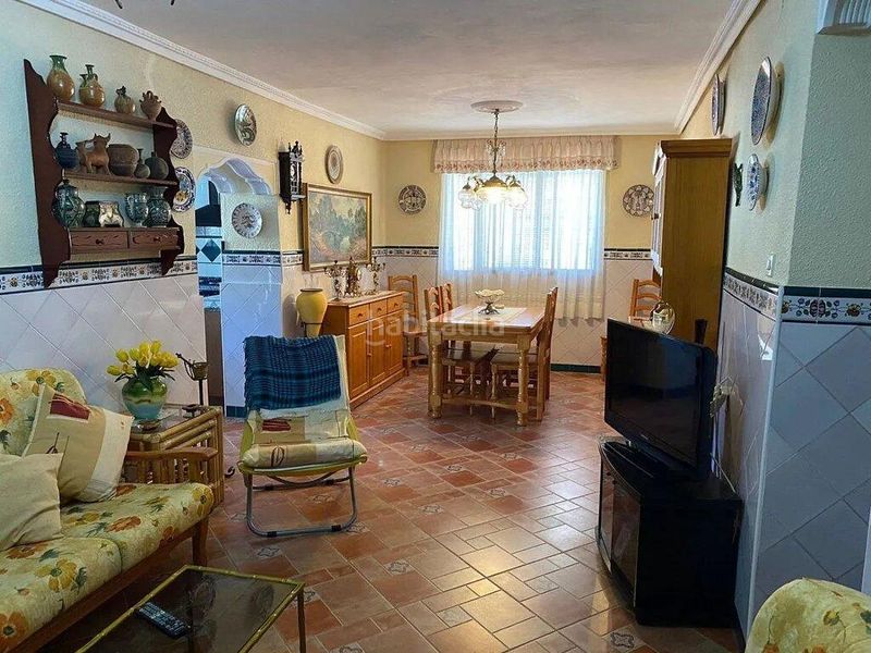 Foto d98fe78b-edd4-4e54-bf29-07ca319a6fb9. Casa amb aparcament a Marines