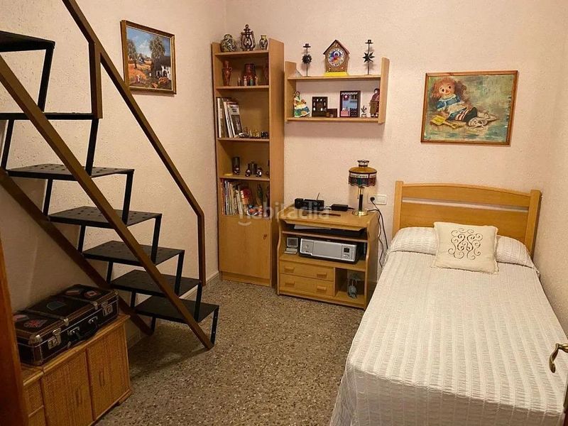 Foto deae1141-0b82-4508-af98-9d5e4e79ebf8. Casa amb aparcament a Marines
