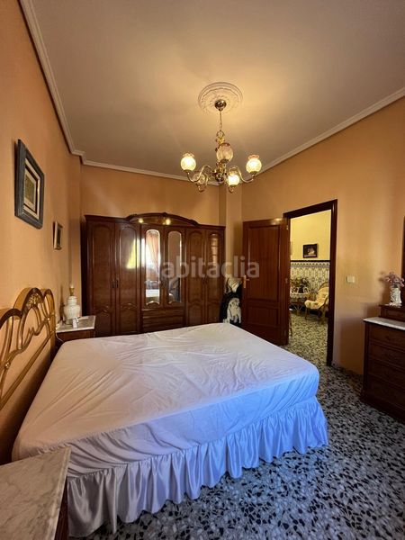 Foto 022b2595-d974-4a6c-9699-b2a1b8c8aaa9. Casa amb aparcament a Zona Concordia Burjassot