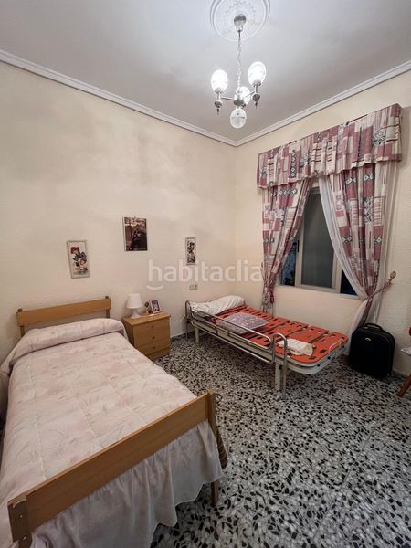 Foto 0419aefe-5173-4e6e-990e-6fe0cd0367ef. Casa amb aparcament a Zona Concordia Burjassot