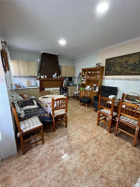 Foto 31f9ee35-464e-4ad1-b630-5e4cdaaa6ac5. Casa amb aparcament a Zona Concordia Burjassot