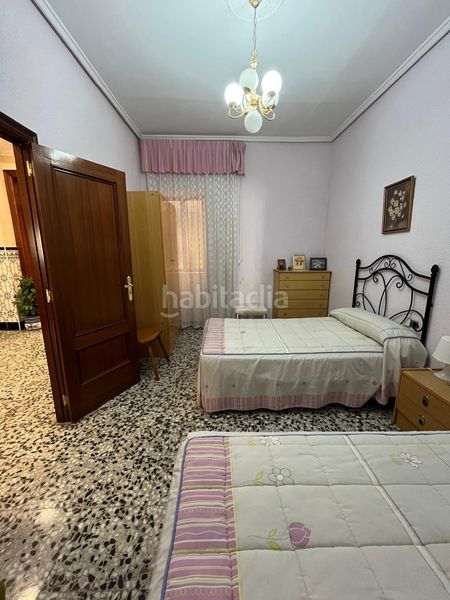 Foto 4f649d07-2f3f-4a7d-8ed0-4b9deec37c4f. Casa amb aparcament a Zona Concordia Burjassot