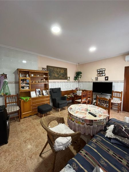 Foto 7b42936d-ff03-44dd-be9c-97a7c953d25d. Casa amb aparcament a Zona Concordia Burjassot