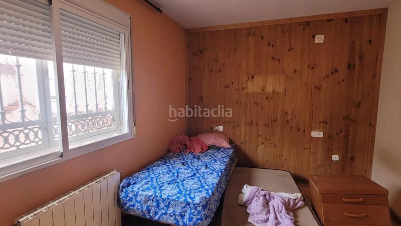 Foto 2f1b0cd0-e5ec-47ba-b1b0-d6f39e7ff7eb. Semi detached house with heating parking in L´Eixereta Burjassot