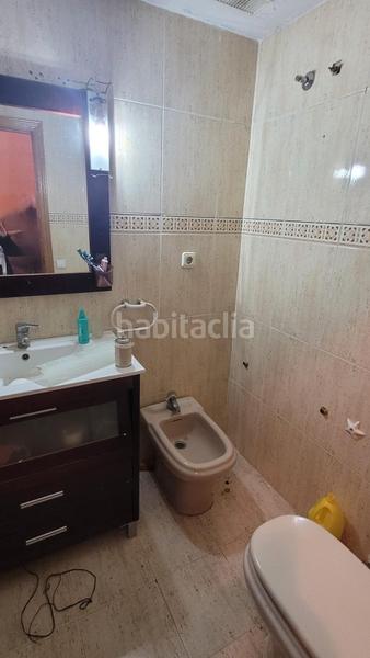 Foto 3f265ca1-bb29-4419-99c6-40c55cd16cb4. Semi detached house with heating parking in L´Eixereta Burjassot