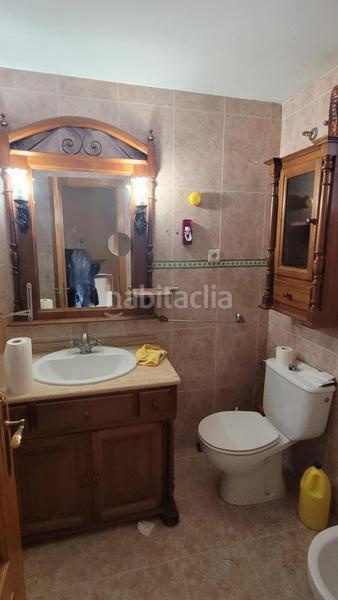Foto 4a74fc76-4e95-46b1-bf9a-ac8f5e9e4ffd. Semi detached house with heating parking in L´Eixereta Burjassot