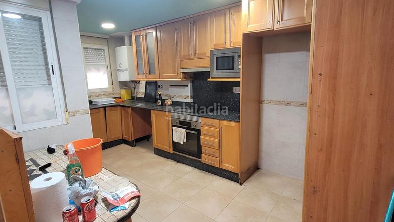Foto 4ee9d541-ad5d-4563-a4ab-3003116a248f. Semi detached house with heating parking in L´Eixereta Burjassot