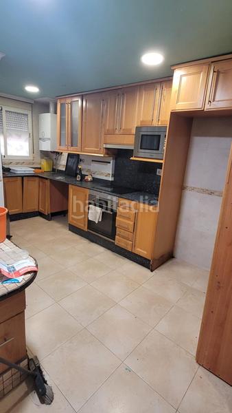 Foto 534bc402-80b8-440c-a797-752c43930558. Semi detached house with heating parking in L´Eixereta Burjassot