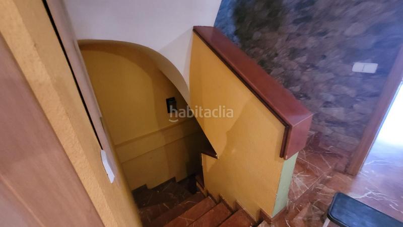 Foto b3c5ffdc-3a66-40a7-ba11-f36419b0f1ba. Semi detached house with heating parking in L´Eixereta Burjassot