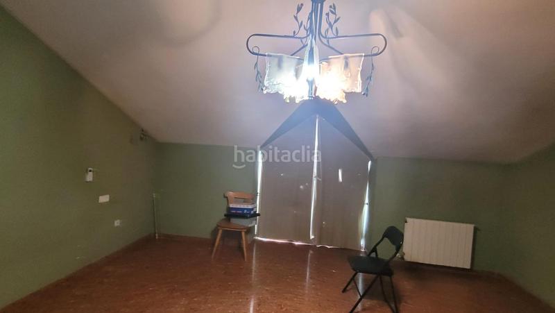 Foto b83f393d-d2e9-4eb6-a5c8-8f71737c2637. Semi detached house with heating parking in L´Eixereta Burjassot