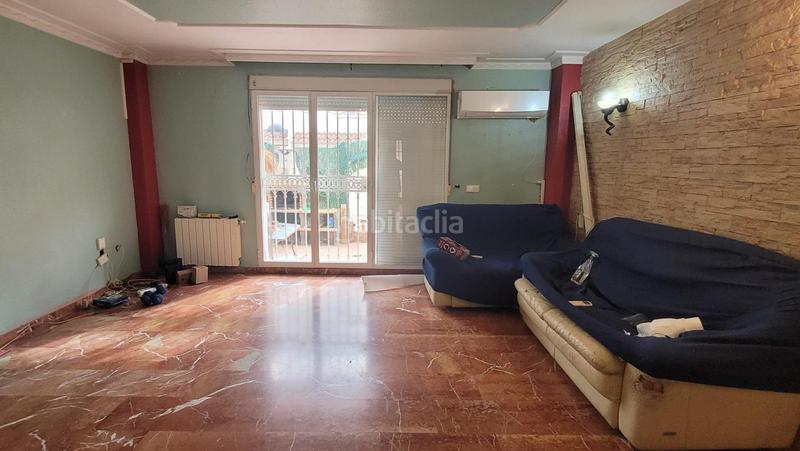 Foto db8384d1-7b88-4020-af32-2db1756dbbb7. Semi detached house with heating parking in L´Eixereta Burjassot