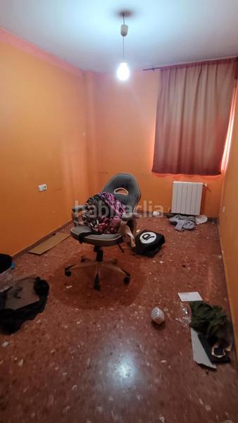 Foto e57dd65b-3907-4639-9861-0f879b5b7b0e. Semi detached house with heating parking in L´Eixereta Burjassot