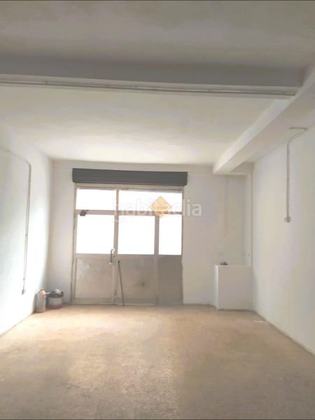 Foto 19bd9370-dca9-4bd1-8855-68499a310714. Local comercial a Zona Concordia Burjassot