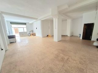 Local Comercial a Zona Concordia. Local en venta en valencia  zona torrefiel