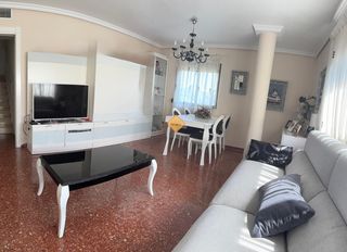 Affitto Duplex in Zona Concordia. Alquiler exclusivo para estudiantes dúplex en burjassot 1300