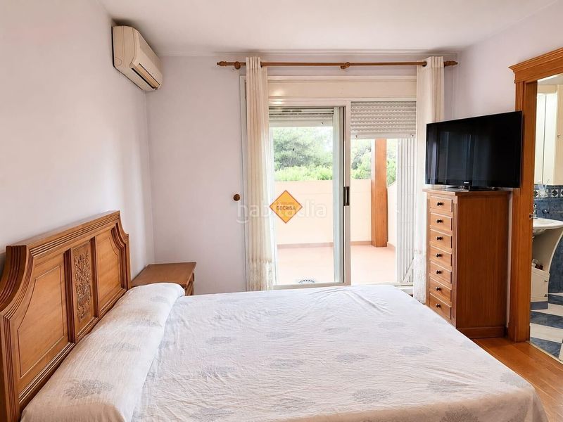 Foto ac7cadeb-88b9-4891-8810-fa1142bbc8fa. Casa amb calefacció aparcament a Casas Verdes Paterna