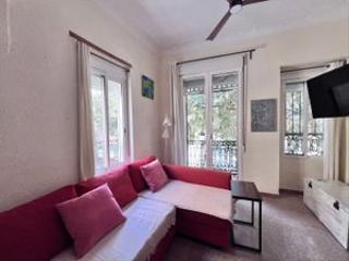 Pis a Carrer de la reina 139. Piso en venta en calle de la reina