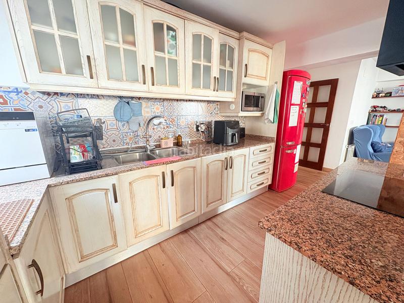 Foto 90c35938-45cc-46de-87b2-8b881c85b7d3. Appartement dans carrer de joan verdeguer 27 dans El Grau Valencia