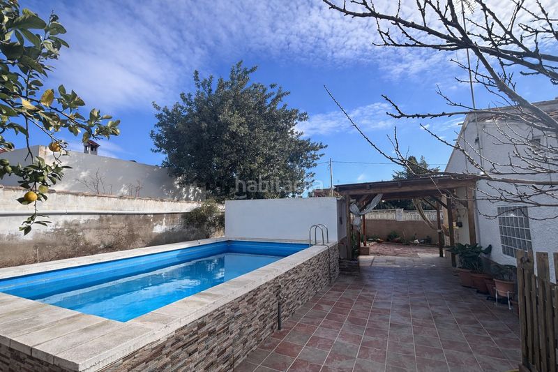 Foto 1693df90-f8a0-40a3-9a9e-4223f3f8c462. Chalet  en venta en la urbanización de les mallaes en Pedralba