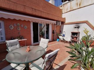 Rent Penthouse in Carrer de jeroni de montsoriu 46d. Atico en alquiler en calle jeroni de montsoliu