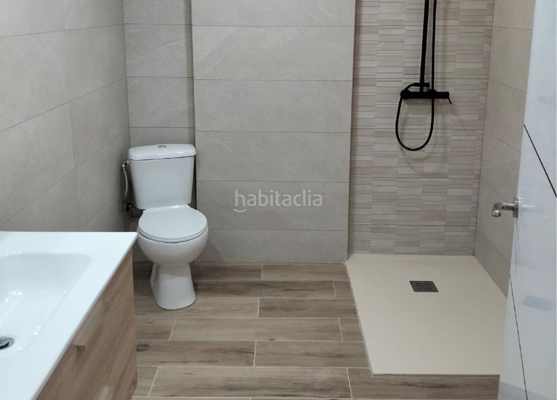 Foto 3ab14bd8-b868-4364-bdba-8a09187468df. Pis a La Verneda - La Pau Barcelona