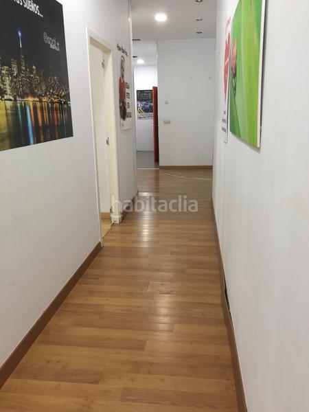 Foto 15c4d514-d17e-4d02-bbe9-f646b2bdc51a. Local comercial """""""opotunidad"""""""""""planta comercial centro en Manises