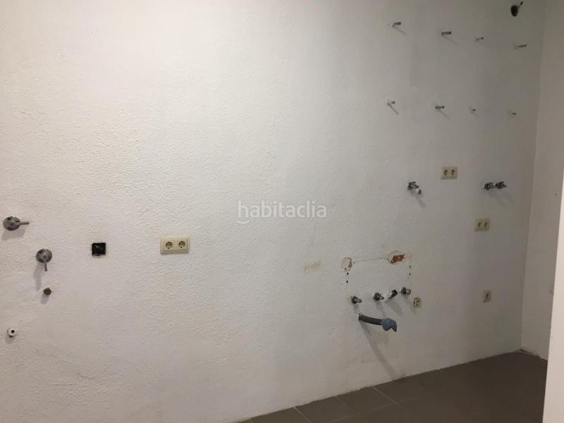 Foto 66652b13-46af-4097-827d-fb68ecfc0489. Local comercial """""""opotunidad"""""""""""planta comercial centro en Manises