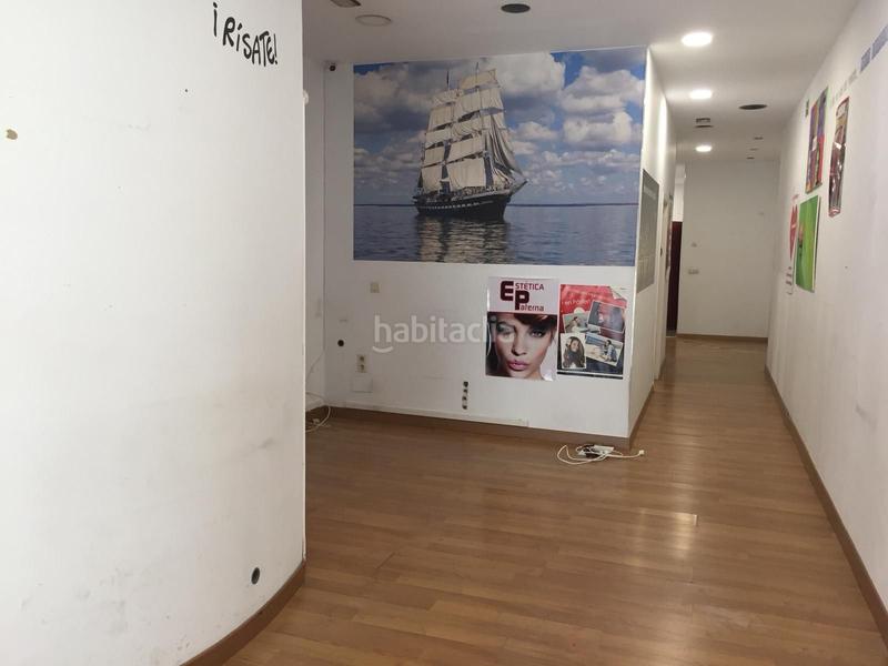 Foto 6759f52c-19be-4539-bf4a-393576543732. Local comercial """""""opotunidad"""""""""""planta comercial centro en Manises