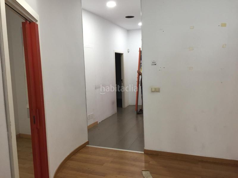 Foto 7ad0bcde-6ddd-4691-88ce-af947070ceab. Local comercial """""""opotunidad"""""""""""planta comercial centro en Manises