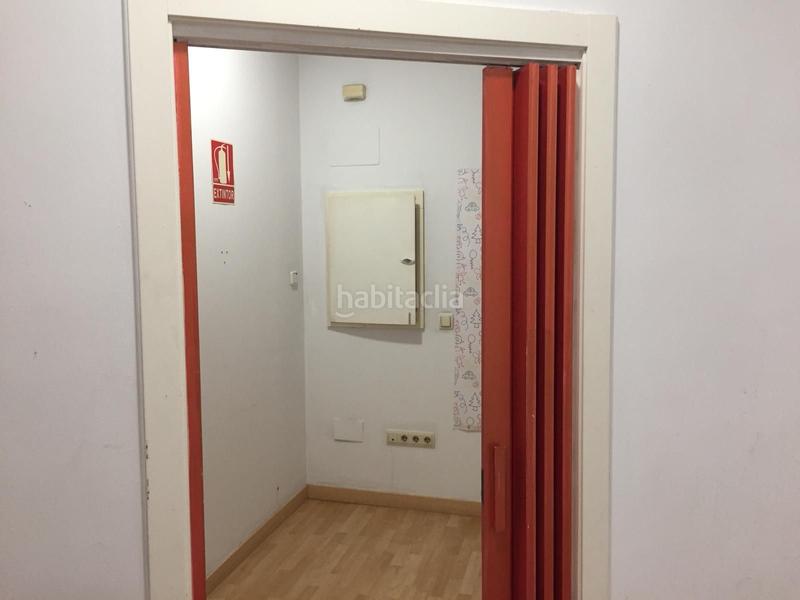 Foto 93a9d04f-baf1-4fa0-89b9-d54ac6b13d24. Local comercial """""""opotunidad"""""""""""planta comercial centro en Manises