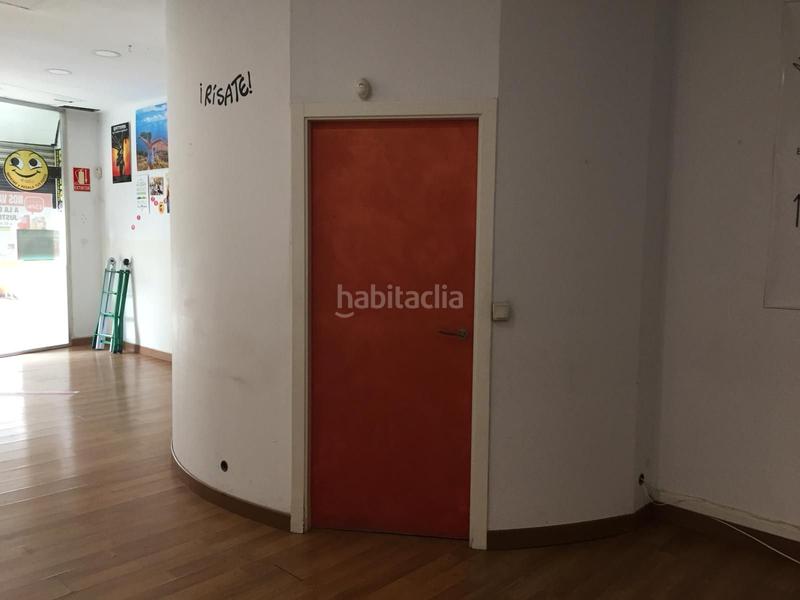 Foto a3fa8c9e-0bf1-43a8-8a22-4363aab617b2. Local comercial """""""opotunidad"""""""""""planta comercial centro en Manises