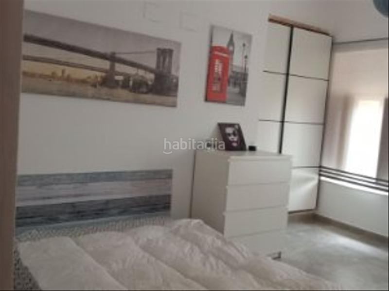 Foto e558a495-33ed-45d9-b0c6-84bd3c01e297. House with fireplace in Centro Ciudad Manises