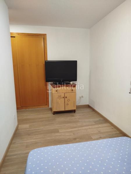 Foto 71eb7049-722e-4d37-8076-3ff9651380b1. Chalet con camino riscaldamento parcheggio piscina in Montroy